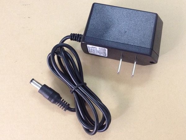 Adapter 5V-1A 5.5m x 2.5mm, Nguồn phụ kiện điện tử - Phụ Kiện Điện Tử Việt Nam