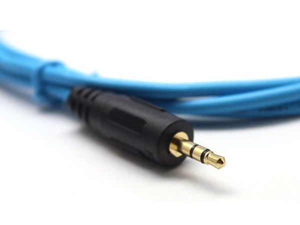 Cáp loa AUX 3.5mm Dtech