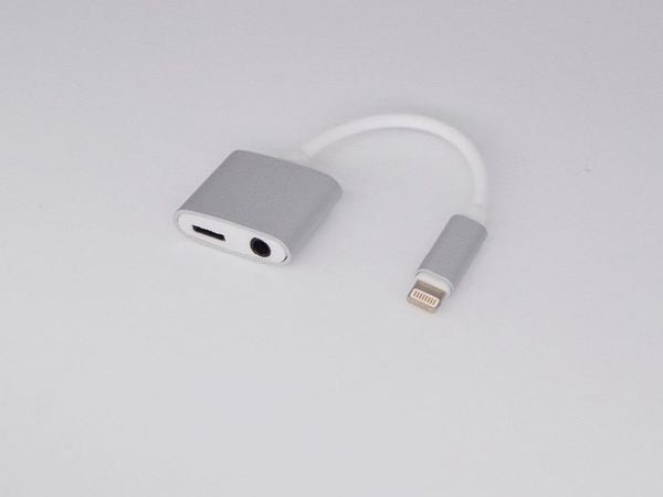 Cáp Lightning sang 3.5mm hỗ trợ sạc cho Apple iPhone 7, 7 Plus - Phụ Kiện Điện Tử Việt Nam