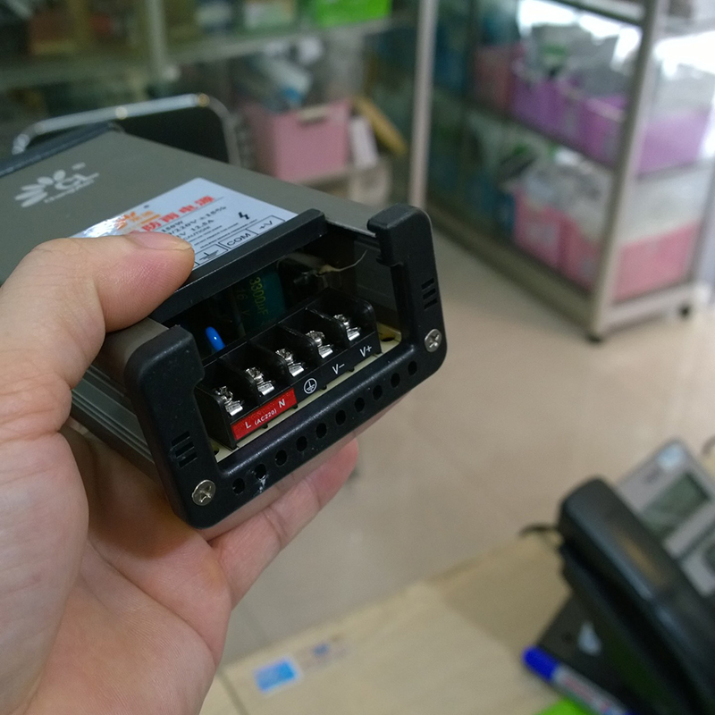 nguon 12v-12a