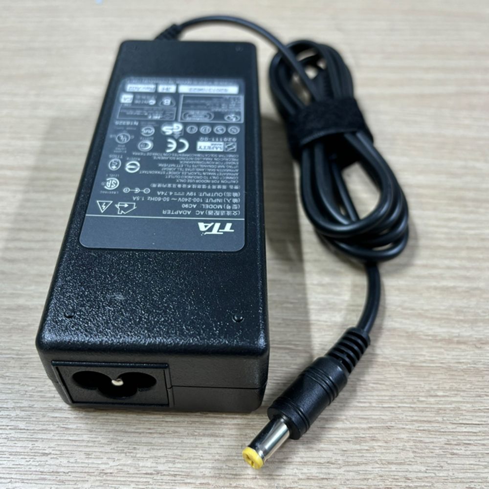 Bộ nguồn sạc laptop Acer 19V-4.74A 90W chân 5.5*1.7mm chính hãng TTA - Phụ Kiện Điện Tử Việt Nam