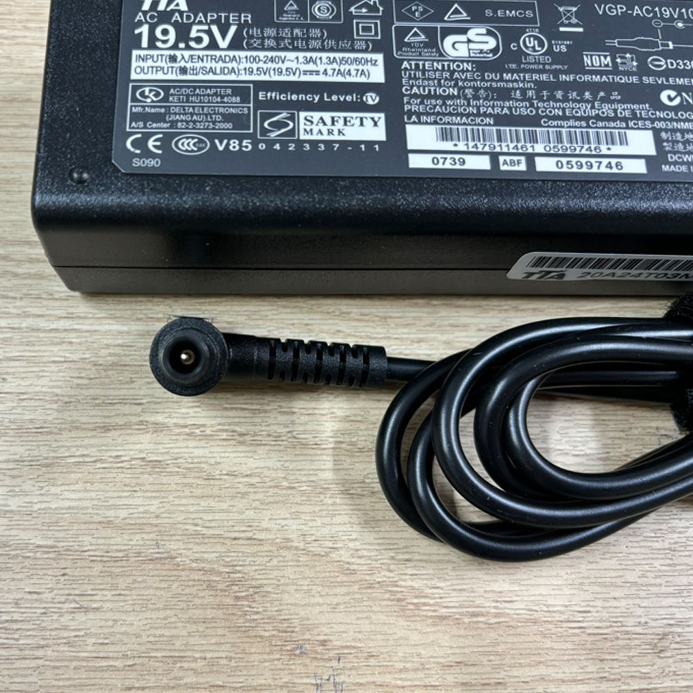 Bộ nguồn sạc pin laptop Sony 19.5V-4.7A 90W chân 6.5*4.4mm chính hãng TTA - SO90 - Phụ Kiện Điện Tử Việt Nam