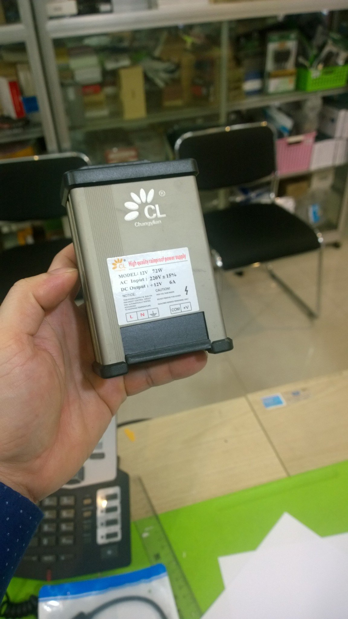 nguon 12v-6a ngoai troi