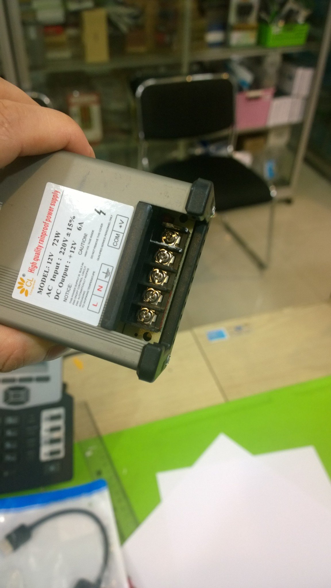 nguon 12v-6a ngoai troi